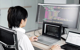 乐清 ,php声明和调用变量的符号是什么？